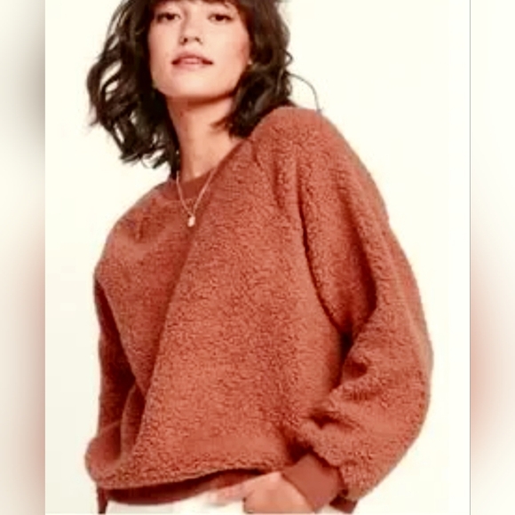 Old Navy Tops - Cozy Sherpa Pullover NWOT